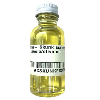 Skunk Essence, (with canola/olive oil) - 1 oz.