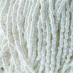 Seedbeads 3Cut 9/0 Opaque White Luster Strung  (1 Strand)