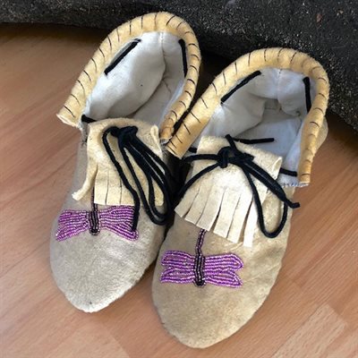 NST Wrap Moccasins - Dragonfly Ladies Size 8